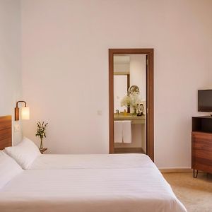 Habitación Confort con Cama Queen